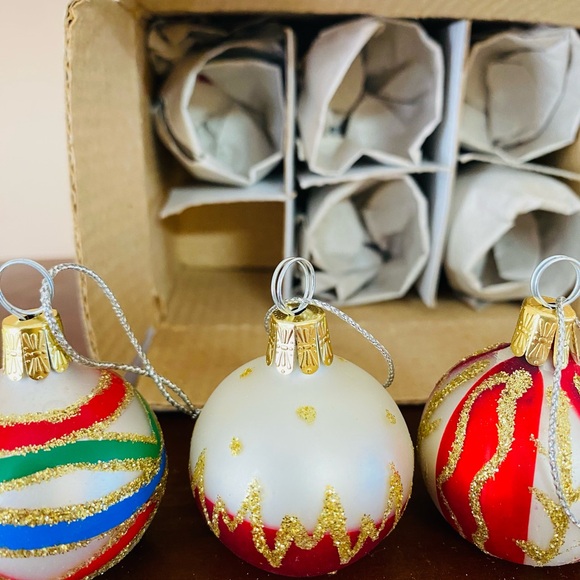 Mini glass ornaments - Picture 3 of 8